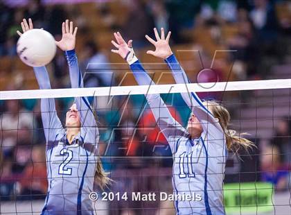 Thumbnail 2 in Berthoud vs. Air Academy (CHSAA 4A Playoff) photogallery.