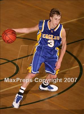 Thumbnail 2 in Santa Margarita vs Monte Vista (Torrey Pines Holiday Prep Classic) photogallery.