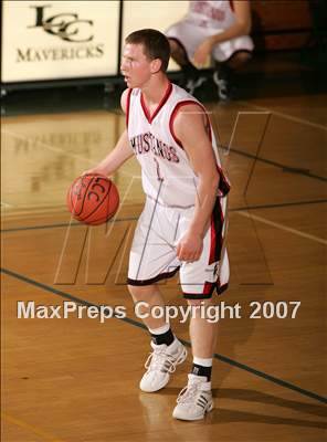 Thumbnail 2 in Santa Margarita vs Monte Vista (Torrey Pines Holiday Prep Classic) photogallery.