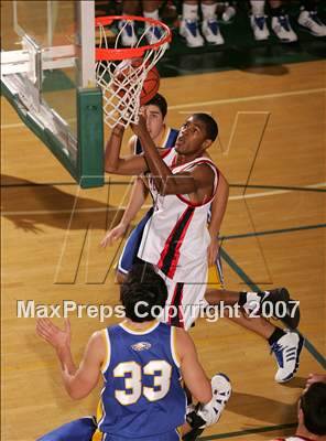 Thumbnail 3 in Santa Margarita vs Monte Vista (Torrey Pines Holiday Prep Classic) photogallery.