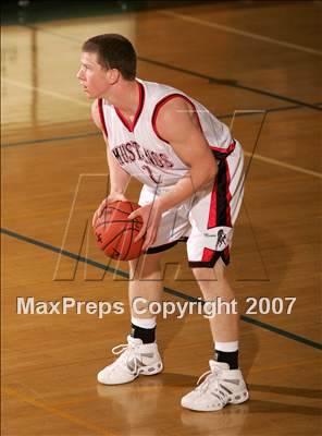 Thumbnail 2 in Santa Margarita vs Monte Vista (Torrey Pines Holiday Prep Classic) photogallery.