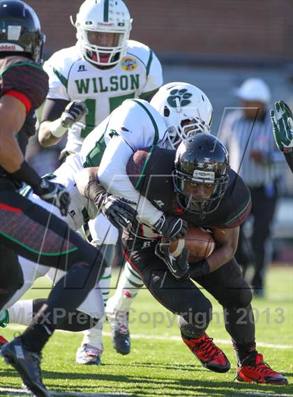 Thumbnail 1 in Wilson vs Woodson (44th Annual Turkey Bowl @ Eastern) photogallery.