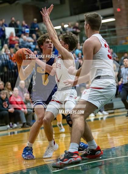 Thumbnail 2 in Randolph vs. Holland photogallery.