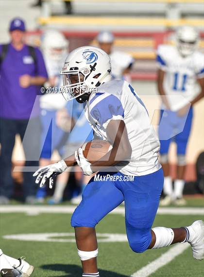 Thumbnail 3 in JV: Capital Christian @ Sacramento photogallery.