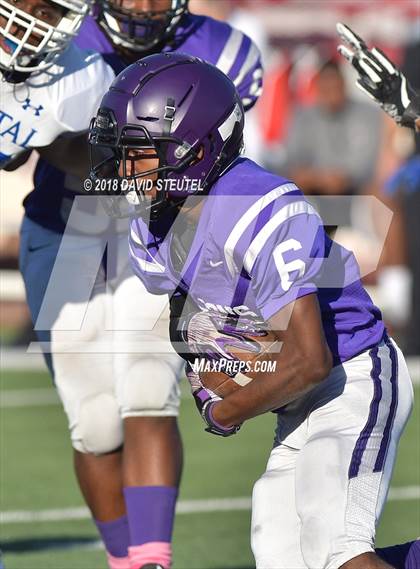 Thumbnail 1 in JV: Capital Christian @ Sacramento photogallery.