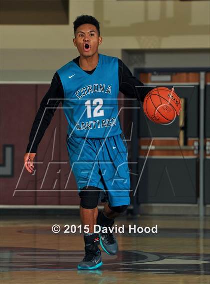 Thumbnail 2 in Beckman vs. Santiago (MaxPreps Holiday Classic Ihoop Gear Championship) photogallery.