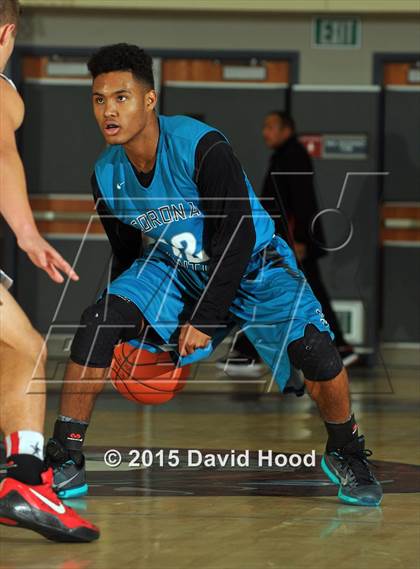 Thumbnail 1 in Beckman vs. Santiago (MaxPreps Holiday Classic Ihoop Gear Championship) photogallery.