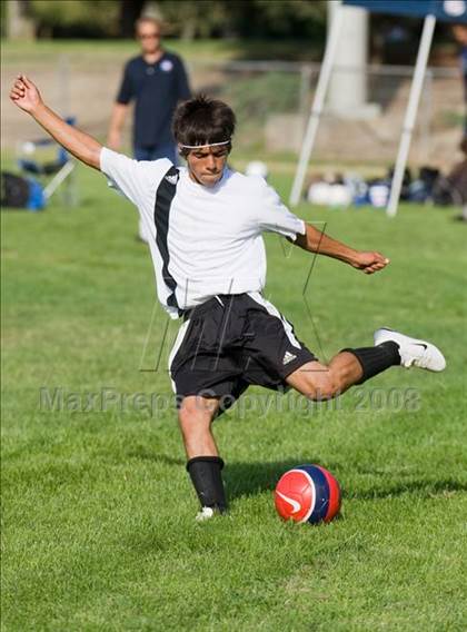 Thumbnail 1 in Beyer vs. Merced (Spartans Classic) photogallery.