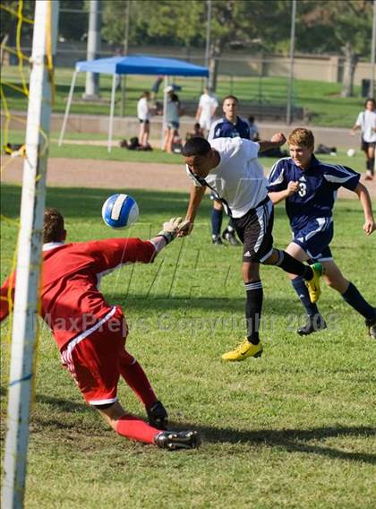 Thumbnail 1 in Beyer vs. Merced (Spartans Classic) photogallery.