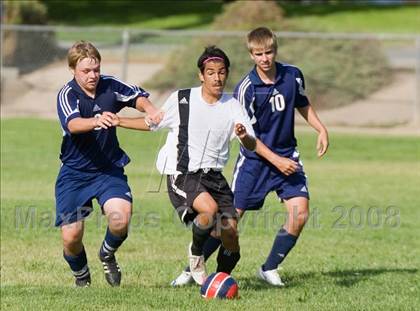 Thumbnail 3 in Beyer vs. Merced (Spartans Classic) photogallery.