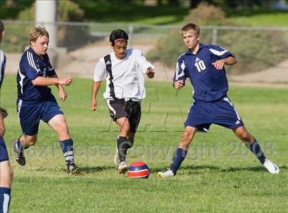 Thumbnail 2 in Beyer vs. Merced (Spartans Classic) photogallery.