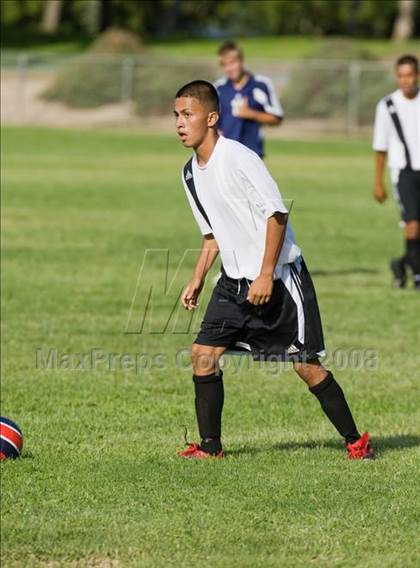 Thumbnail 2 in Beyer vs. Merced (Spartans Classic) photogallery.