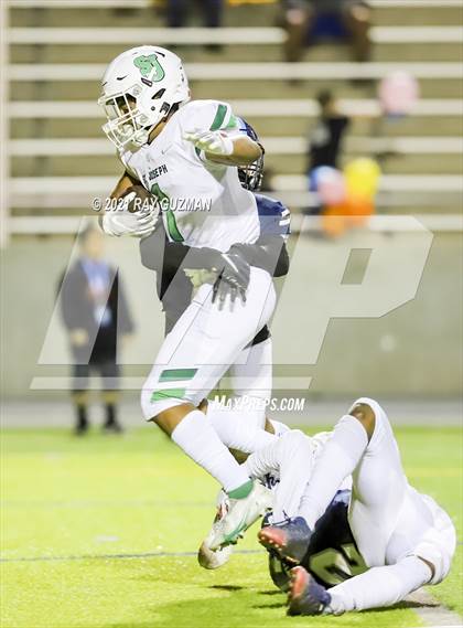 Thumbnail 2 in St. Joseph @ Bullard (CIF CS Division 2 Round 1) photogallery.