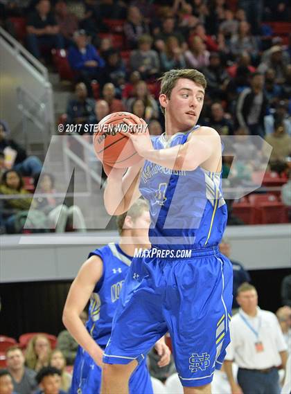 Thumbnail 2 in North Surry vs. Northside - Jacksonville (NCHSAA 2A Final) photogallery.