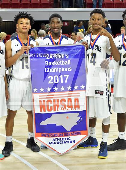 Thumbnail 1 in North Surry vs. Northside - Jacksonville (NCHSAA 2A Final) photogallery.