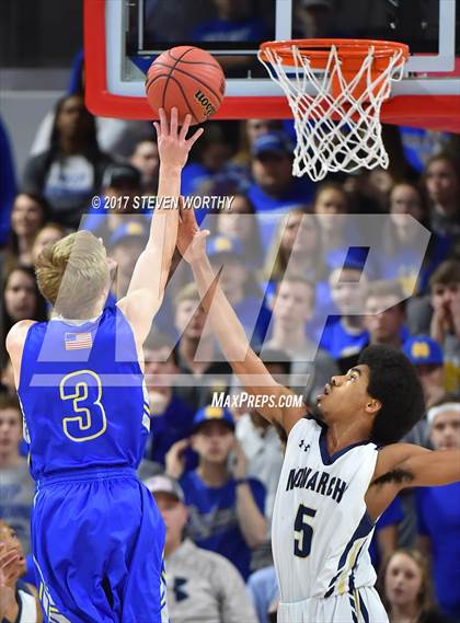Thumbnail 2 in North Surry vs. Northside - Jacksonville (NCHSAA 2A Final) photogallery.