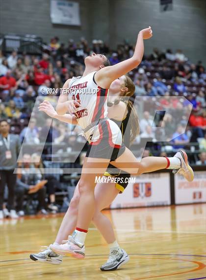 Thumbnail 3 in Grantsville vs. Emery (UHSAA 3A Semifinal) photogallery.