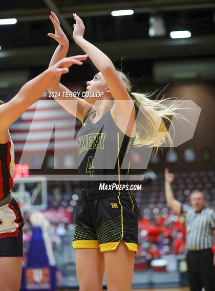 Thumbnail 3 in Grantsville vs. Emery (UHSAA 3A Semifinal) photogallery.