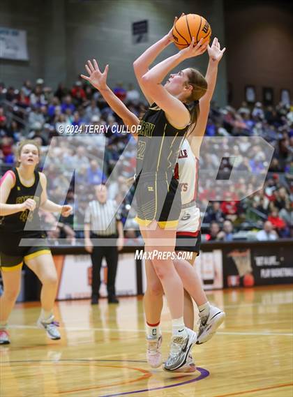 Thumbnail 3 in Grantsville vs. Emery (UHSAA 3A Semifinal) photogallery.