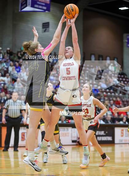 Thumbnail 2 in Grantsville vs. Emery (UHSAA 3A Semifinal) photogallery.
