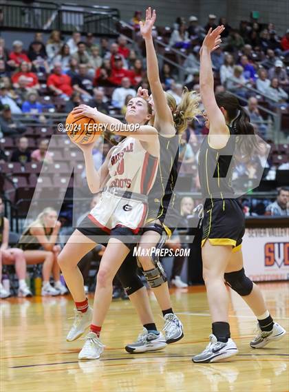 Thumbnail 1 in Grantsville vs. Emery (UHSAA 3A Semifinal) photogallery.