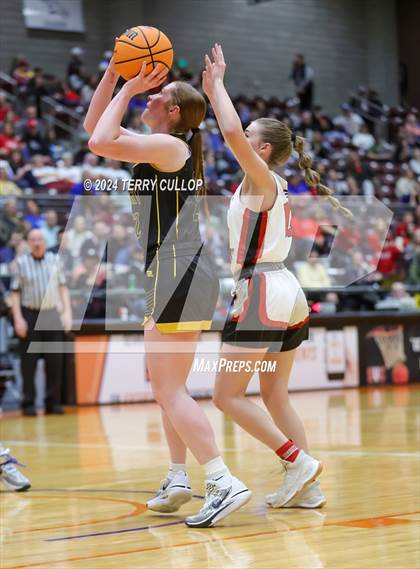 Thumbnail 1 in Grantsville vs. Emery (UHSAA 3A Semifinal) photogallery.