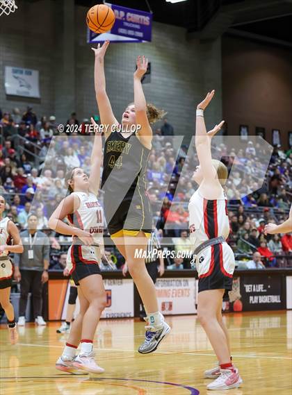 Thumbnail 1 in Grantsville vs. Emery (UHSAA 3A Semifinal) photogallery.
