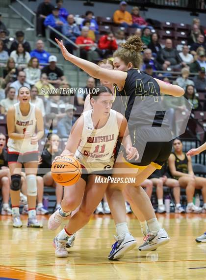 Thumbnail 1 in Grantsville vs. Emery (UHSAA 3A Semifinal) photogallery.