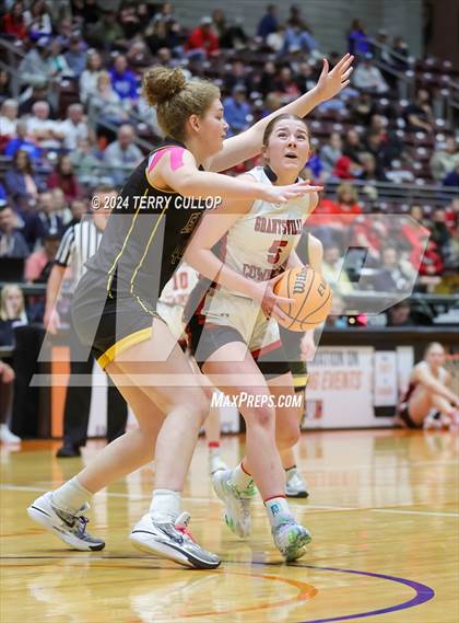 Thumbnail 1 in Grantsville vs. Emery (UHSAA 3A Semifinal) photogallery.