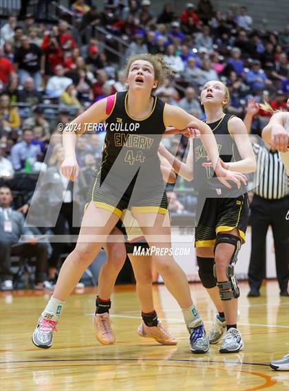 Thumbnail 1 in Grantsville vs. Emery (UHSAA 3A Semifinal) photogallery.