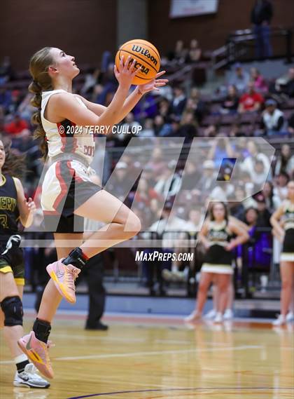 Thumbnail 3 in Grantsville vs. Emery (UHSAA 3A Semifinal) photogallery.
