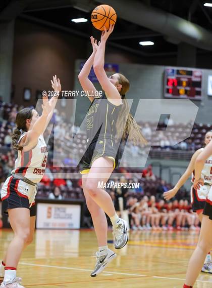 Thumbnail 3 in Grantsville vs. Emery (UHSAA 3A Semifinal) photogallery.