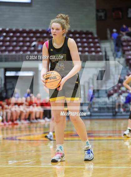 Thumbnail 2 in Grantsville vs. Emery (UHSAA 3A Semifinal) photogallery.