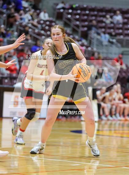 Thumbnail 1 in Grantsville vs. Emery (UHSAA 3A Semifinal) photogallery.