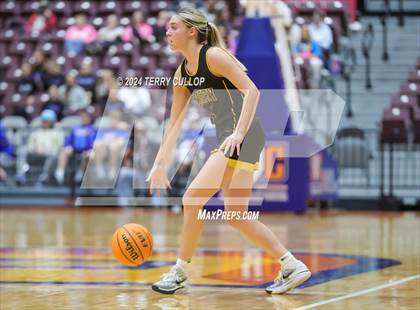 Thumbnail 2 in Grantsville vs. Emery (UHSAA 3A Semifinal) photogallery.