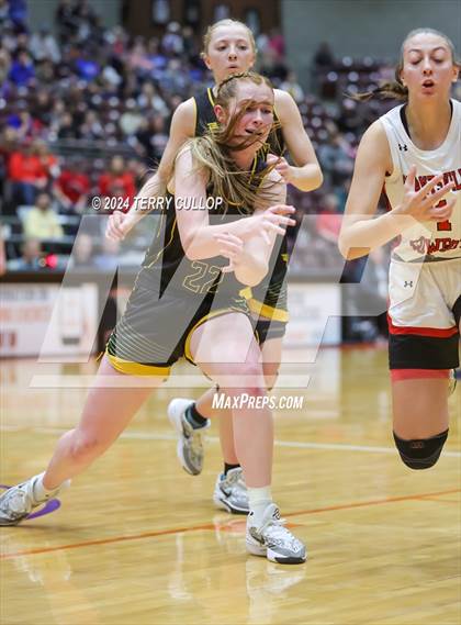 Thumbnail 3 in Grantsville vs. Emery (UHSAA 3A Semifinal) photogallery.