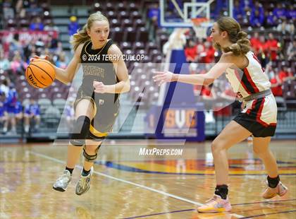 Thumbnail 3 in Grantsville vs. Emery (UHSAA 3A Semifinal) photogallery.