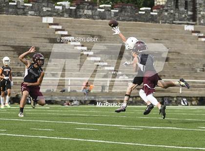 Thumbnail 3 in Sullivan Central @ Tennessee  (7-on-7) photogallery.