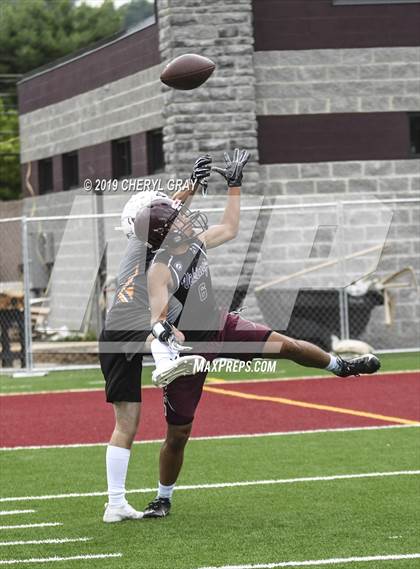 Thumbnail 3 in Sullivan Central @ Tennessee  (7-on-7) photogallery.