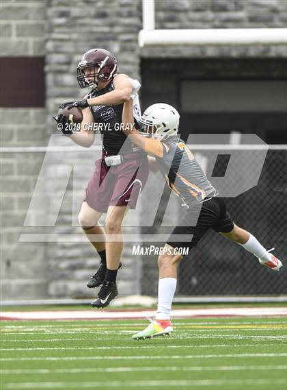 Thumbnail 1 in Sullivan Central @ Tennessee  (7-on-7) photogallery.