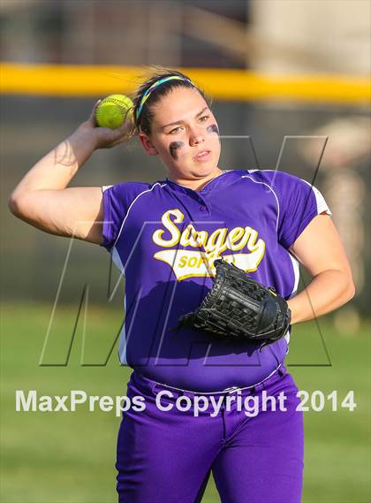 Thumbnail 2 in Sanger @ Argyle photogallery.