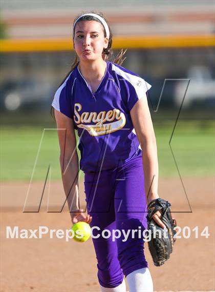 Thumbnail 3 in Sanger @ Argyle photogallery.
