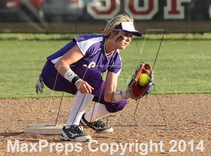 Thumbnail 2 in Sanger @ Argyle photogallery.