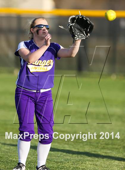 Thumbnail 3 in Sanger @ Argyle photogallery.
