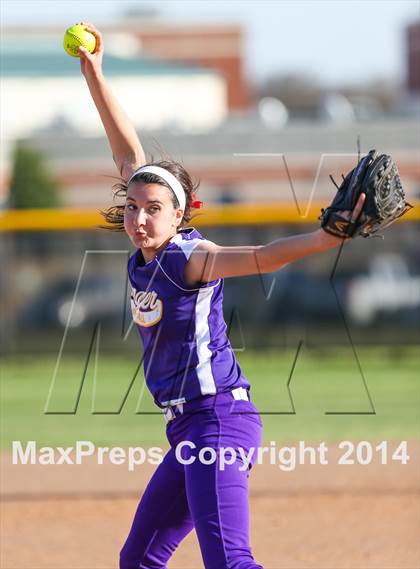 Thumbnail 2 in Sanger @ Argyle photogallery.