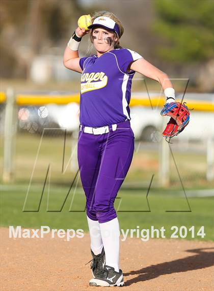Thumbnail 2 in Sanger @ Argyle photogallery.