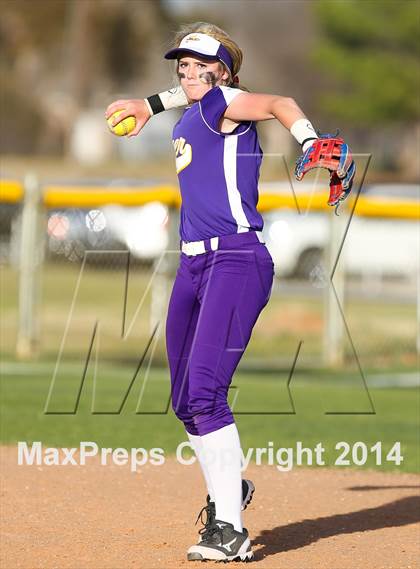 Thumbnail 1 in Sanger @ Argyle photogallery.