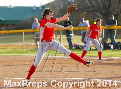 Thumbnail 3 in Sanger @ Argyle photogallery.