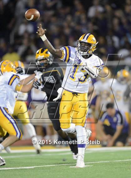 Thumbnail 2 in Lutcher @ St. James photogallery.