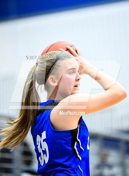 Thumbnail 2 in Dallas Thunder vs. Weatherford photogallery.